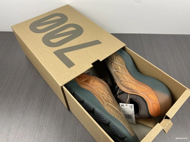 700 Boost Yeezy V3 GY4109 Adidas Copfade 0712